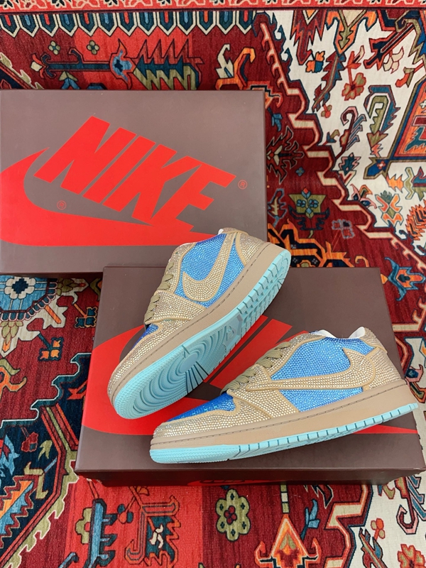 ナイキ靴内部構造